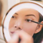 Guide: Sådan påfører du mascara som en pro for at nyde langtidsholdbar make-up hele dagen!